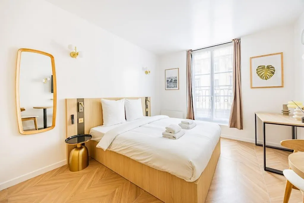 153 Suite Luxueuse-Etienne Marcel-Chatelet-Paris 3